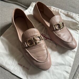 Salvatore Ferragamo Women's Blush Loafers with Gold Buckle US 8.5